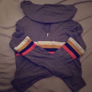 Grey long sleeve crop top with hood and zipper